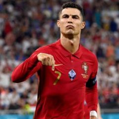 Ronaldo is 'greatest player of all time,' says Neville
