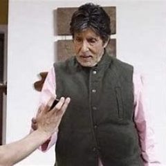 First look of Amitabh Bachchan from Rashmika Mandanna starrer 'Goodbye' LEAKED