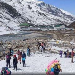 Massive inflow of tourists in HP