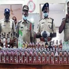 Andhra: 400 litres of country liquor worth Rs 2 lakh seized; smuggler arrested