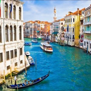 Venice To Use CCTV Cameras To Track Tourists Activities