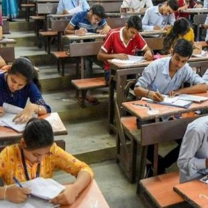 SC dismisses students' plea on CBSE, ICSE Board exams for classes 10, 12 in hybrid form