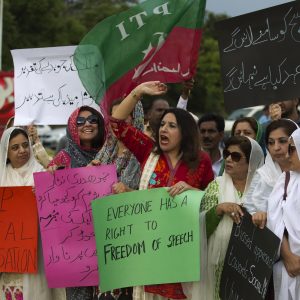 Pakistan: Journalists criticise worsening state of freedom of information in the country