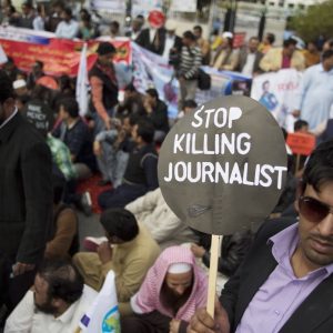 Pak authorities detain veteran journalist amid protests over proposed media law