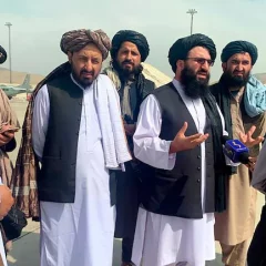 Jejak uang Taliban: Bagaimana pendanaan berlanjut selama 20 tahun