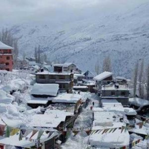 Lahaul-Spiti receives snowfall