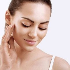Melatonin In Skincare: Benefits & Side Effects