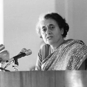 Rahul Gandhi & others pay tribute to Indira Gandhi on her 37th death anniversary