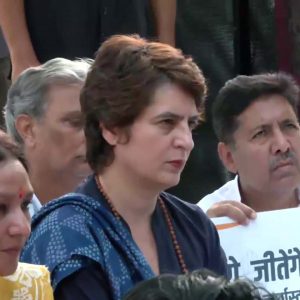 Priyanka Gandhi detained on way to Agra