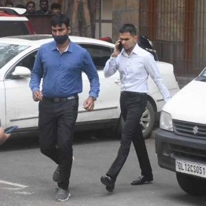 Sameer Wankhede arrives at Kopri Police Station in connection with forgery case