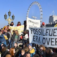 Hundreds join global climate protest in London