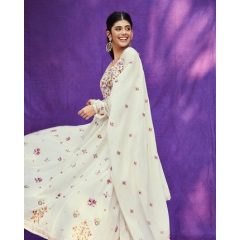 Sanjana Sanghi Looks Elegant In White Phulkari Anarkali
