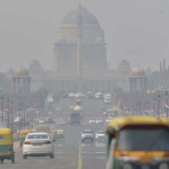 Delhi: Air quality in city & NCR stagnant at 'very poor' quality