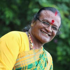 Transgender folk dancer Matha B Manjamma Jogati receives Padma Shri award