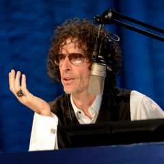 Howard Stern: 'US Hospitals Should Not Admit People Who Aren't Vaccinated For COVID-19'
