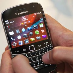 BlackBerry to discontinue key services for existing phones