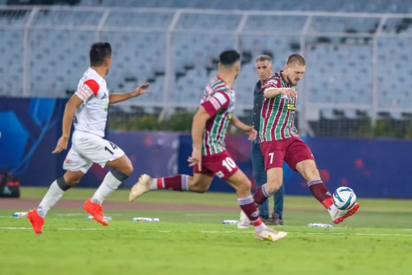 ATK Mohun Bagan moves up to 2nd place after 2-1 victory over NorthEast United FC