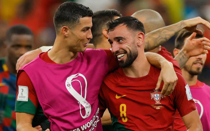 Bruno Fernandes's brace helps Portugal secure Round of 16 spot by beating Uruguay 2-0