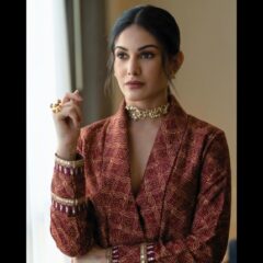 Amyra Dastur Shows How To Ace Boss Lady Look In Pantsuit