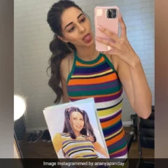 Ananya Panday Drops A Cute Picture Of Herself Twinning With Karisma Kapoor