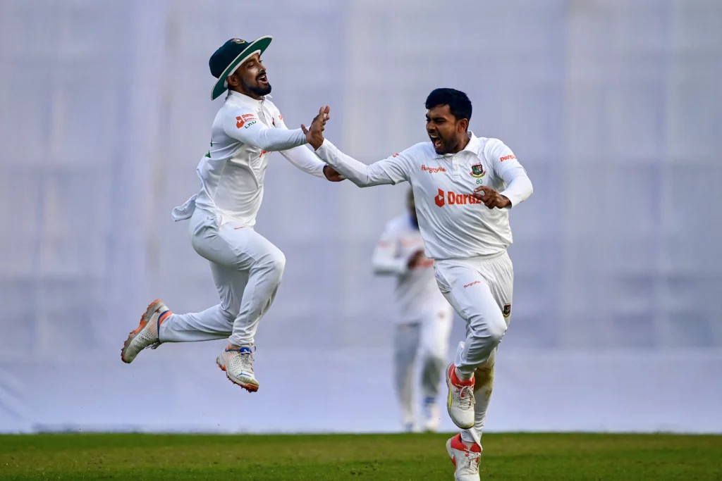 India on the verge of defeat as Bangladesh spinners get into action