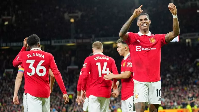 Marcus Rashford scores 100th club goal to help Manchester United defeat West Ham in PL matchup