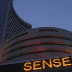 Sensex down by 1432 points, shares of many companies fall 