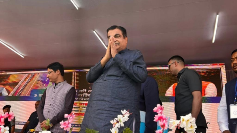 Transport Minister Nitin Gadkari inaugurates 2 highway projects worth Rs 1,082 cr in West Bengal