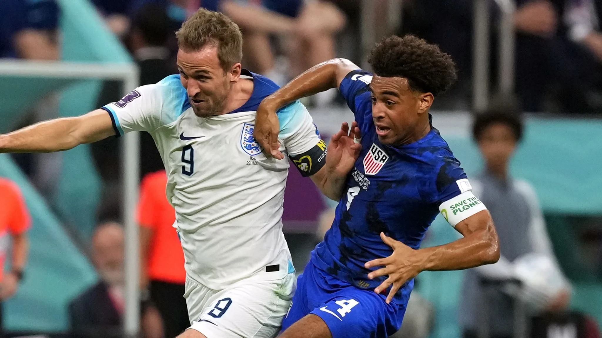 USA tough it out against England in goalless draw in Group B matchup
