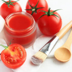 DIY Tomato Face Masks For Glowing Skin