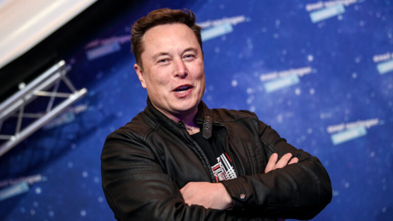 Elon Musk Says for Twitter