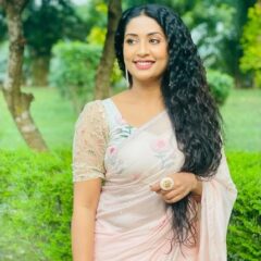 Navya Nair Speaks About How Manju Warrier’s Comeback Has Inspired Her