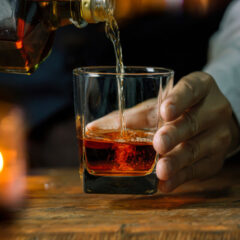 Study Challenges Theory That Light Alcohol Benefits Heart Health