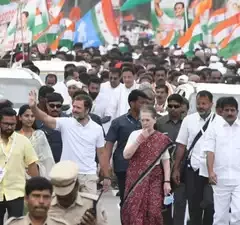 Sonia Gandhi joins Congress' 'Bharat Jodo Yatra' in Karnataka