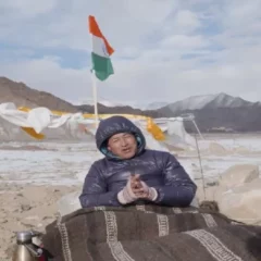 Hundreds join Sonam Wangchuk on final day of his 5-day hunger strike on issues of Ladakh